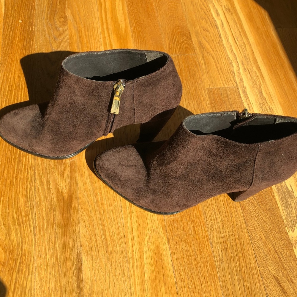 High Heels - Picture 3 of 3